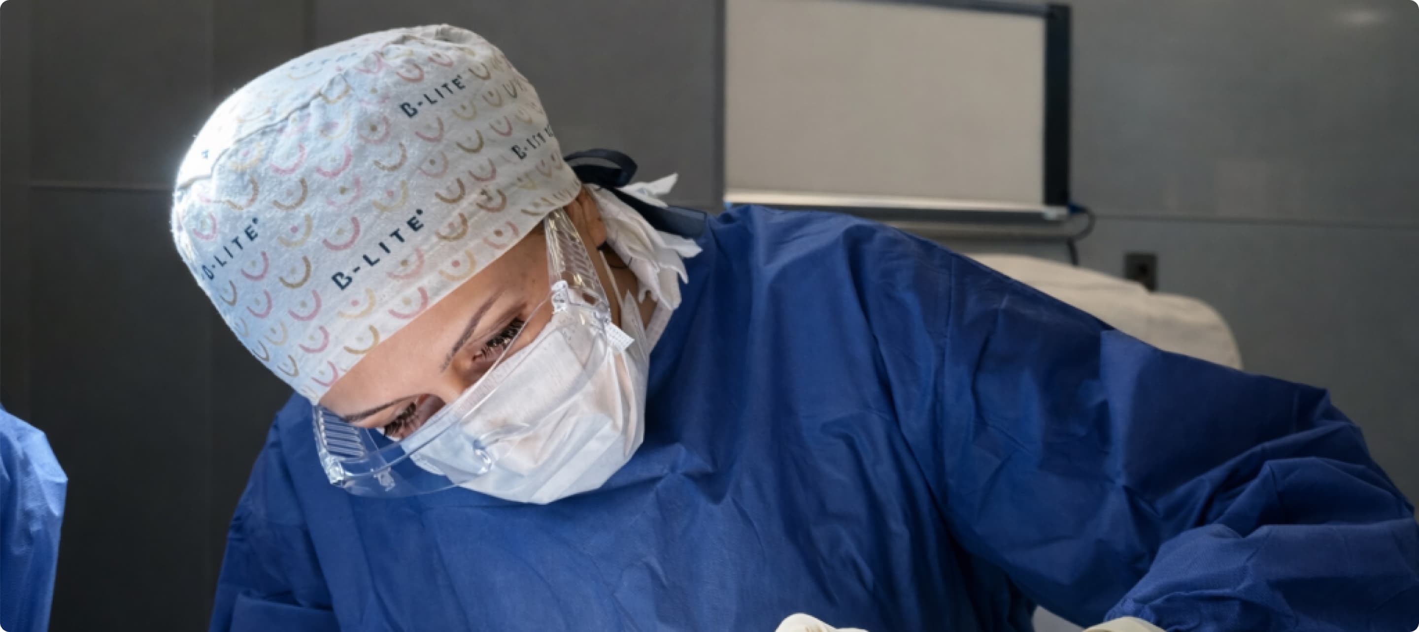 Fibroadenoma nə zaman cərrahi müalicə tələb edir?
